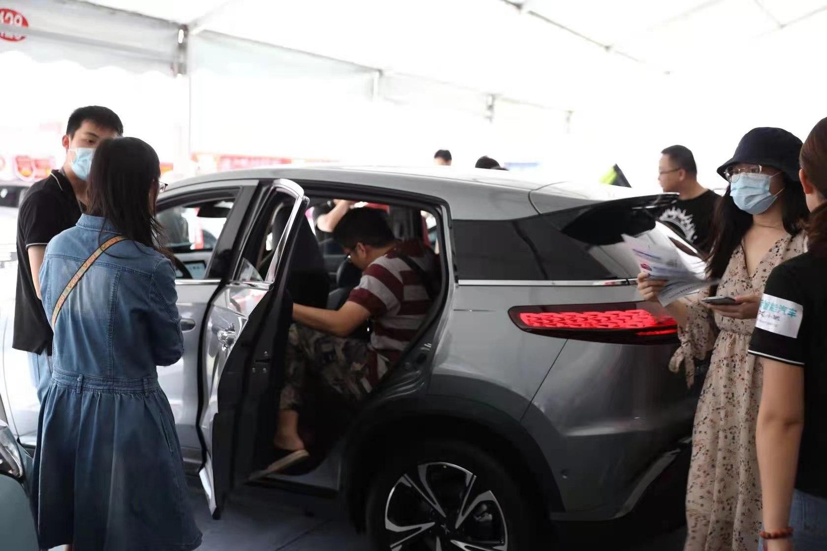 南寧車(chē)展盛大開(kāi)幕，汽車(chē)盛宴的綻放及其深遠影響