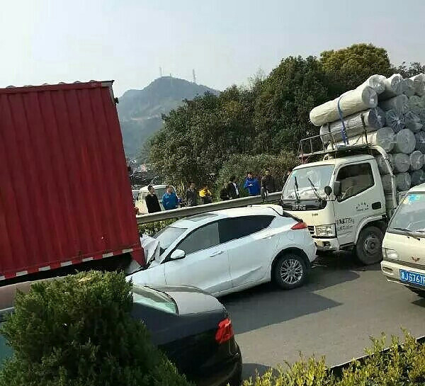 溫嶺最新車(chē)禍背后的故事與小巷美食奇遇揭秘
