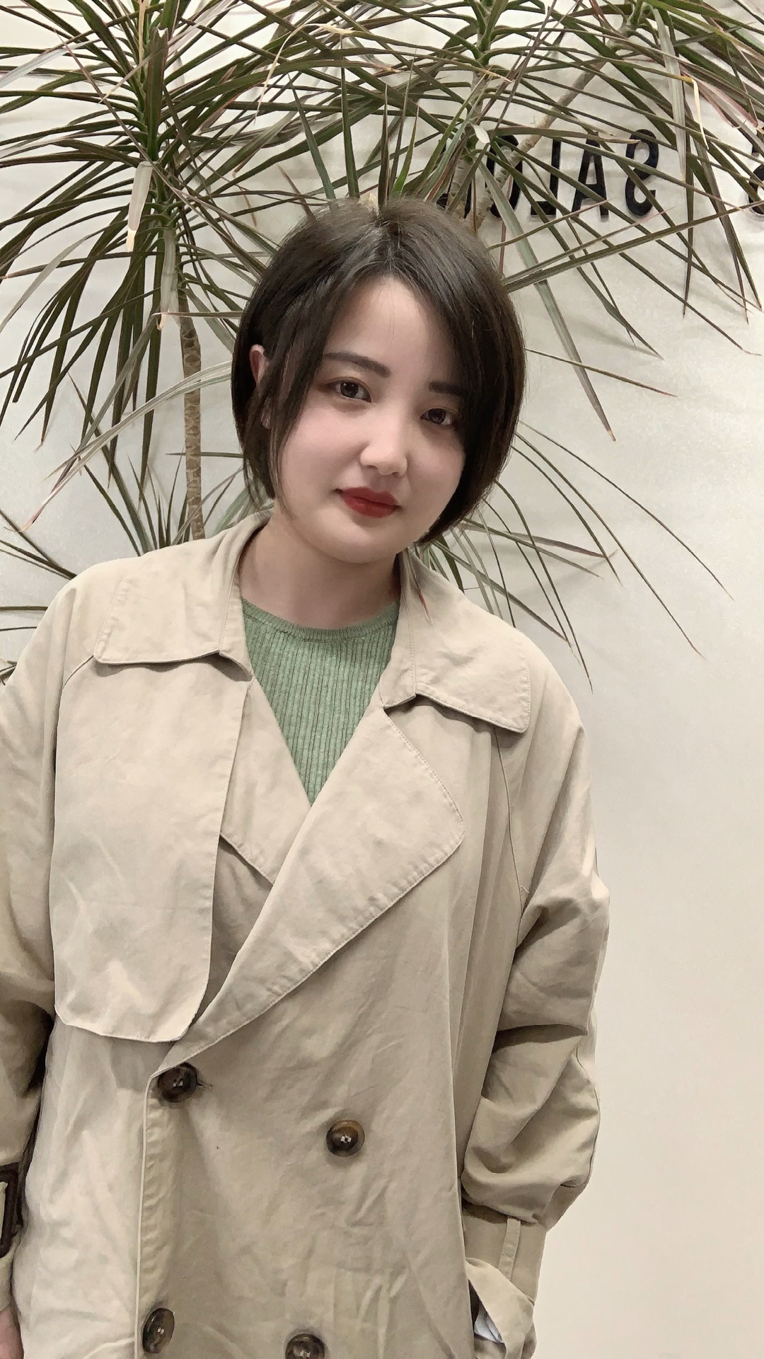 圓臉女生必備最新短發(fā)造型，小紅書(shū)上的流行趨勢一網(wǎng)打盡???♀?