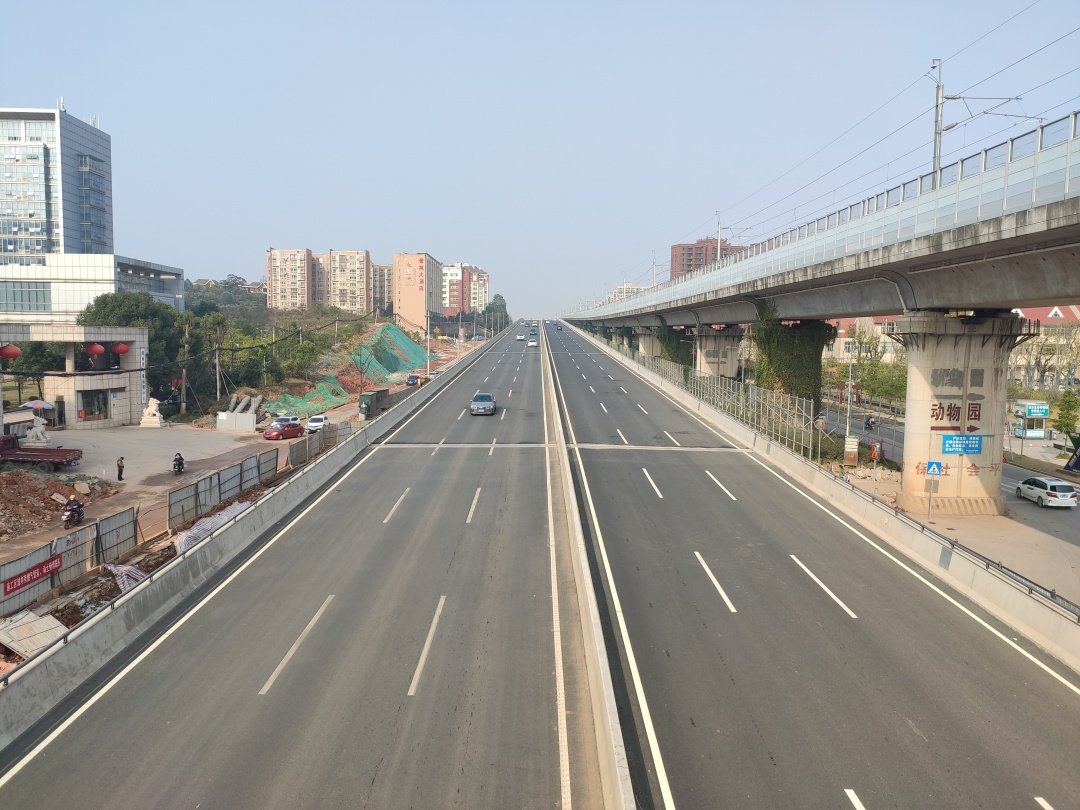 芙蓉路最新時(shí)尚潮流地標，綻放的潮流新寵！