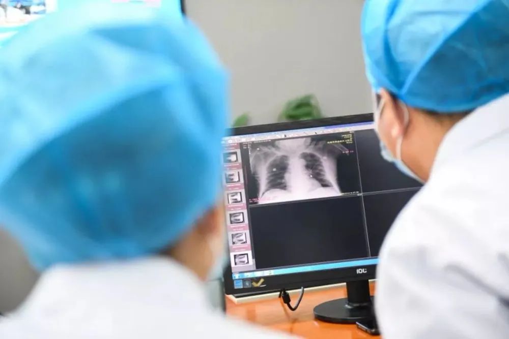 最新疫情動(dòng)態(tài)圖，疫情與歡樂(lè )生活的交織