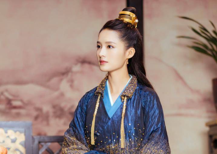 演員李齡，與自然美景的邂逅與內心寧靜之旅