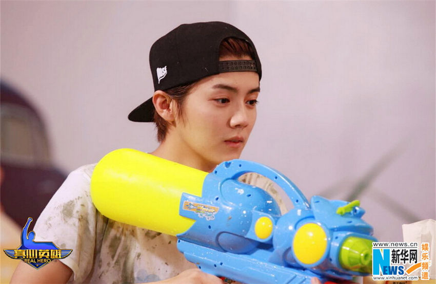 跑男最新一期鹿晗未入水，科技新品改變生活體驗！