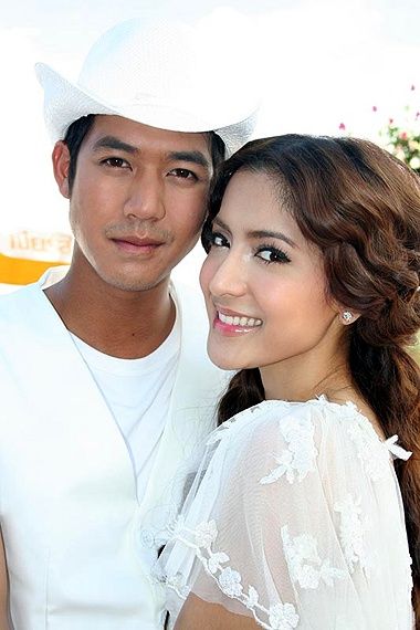 如何成為一名出色的演員并展現才華，旋轉的愛(ài)演員之路探索