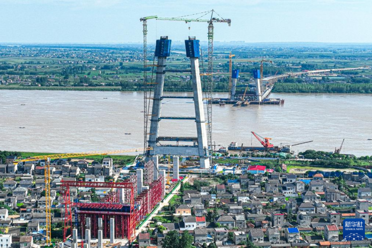 長(cháng)江百里洲大橋最新進(jìn)展，連接未來(lái)的橋梁，成就夢(mèng)想的翅膀