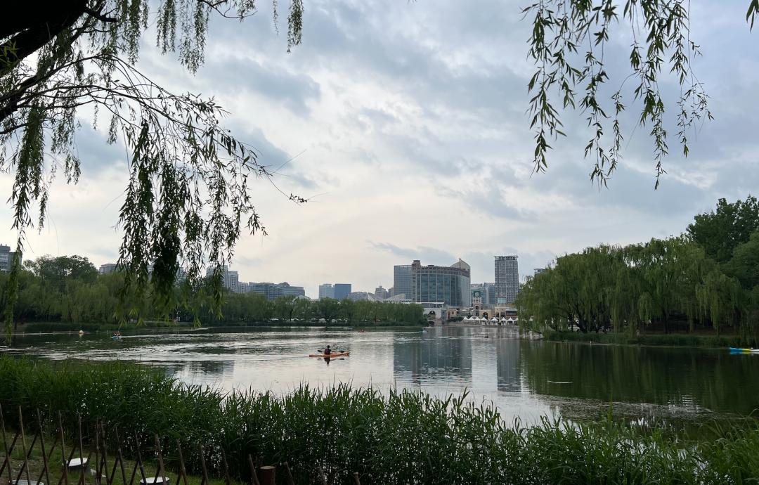 彭州新聞網(wǎng)科技新品亮相，開(kāi)啟未來(lái)生活新篇章