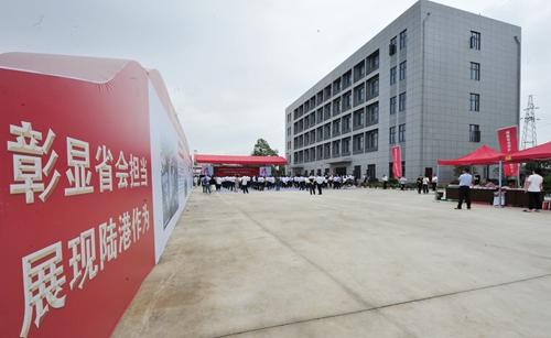向塘最新動(dòng)態(tài)，科技重塑生活，未來(lái)之光體驗之旅