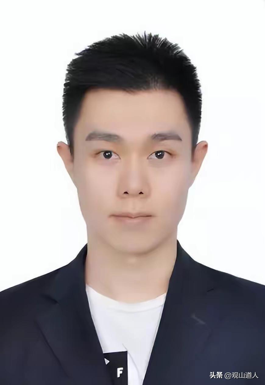 北大女生時(shí)尚搭配與技能提升，最新時(shí)尚包款指南