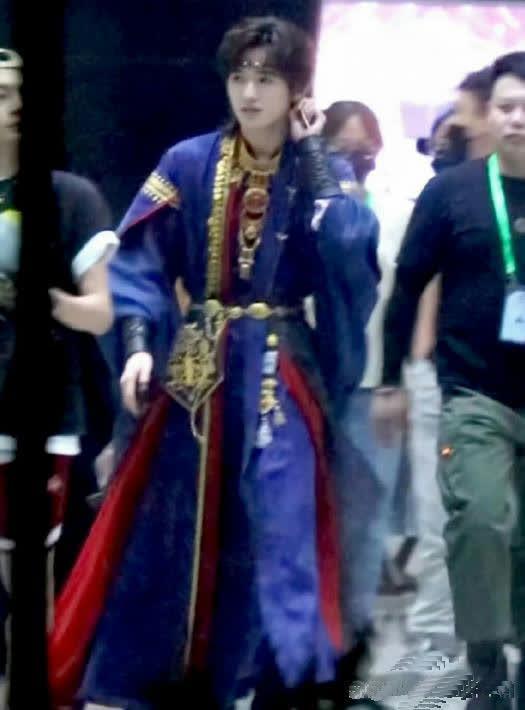 王牌最新路透照揭秘，小巷深處的獨特風(fēng)情